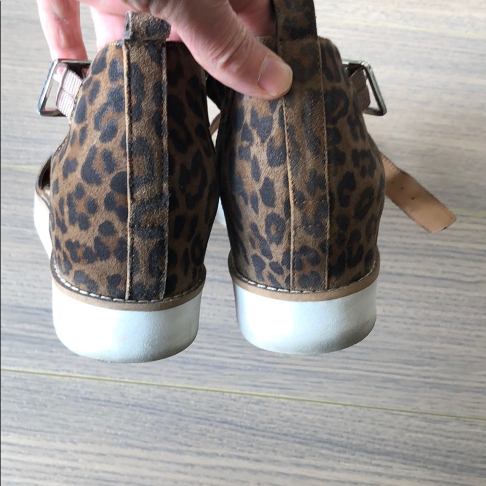 Leopard Open toe sandals - Picture 3 of 6